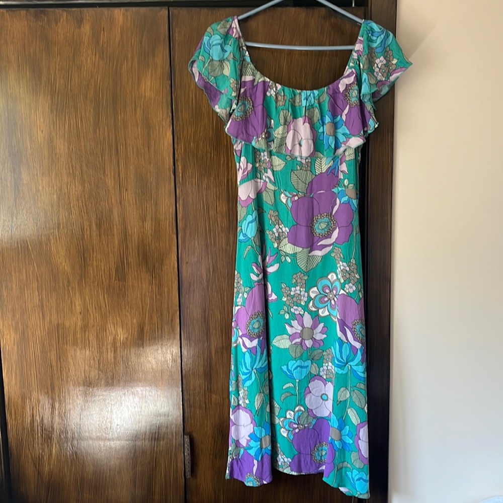 Forever 21 Retro Print Floral dress